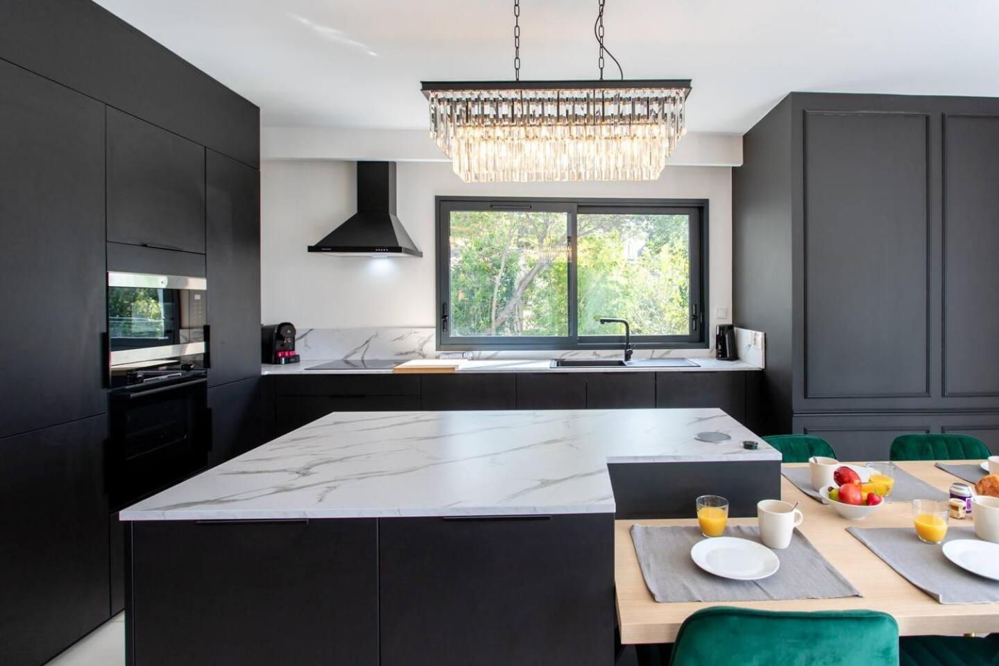 Modern Super-cannes Heated Pool, Parking, Clim, 7 Min To Cannes