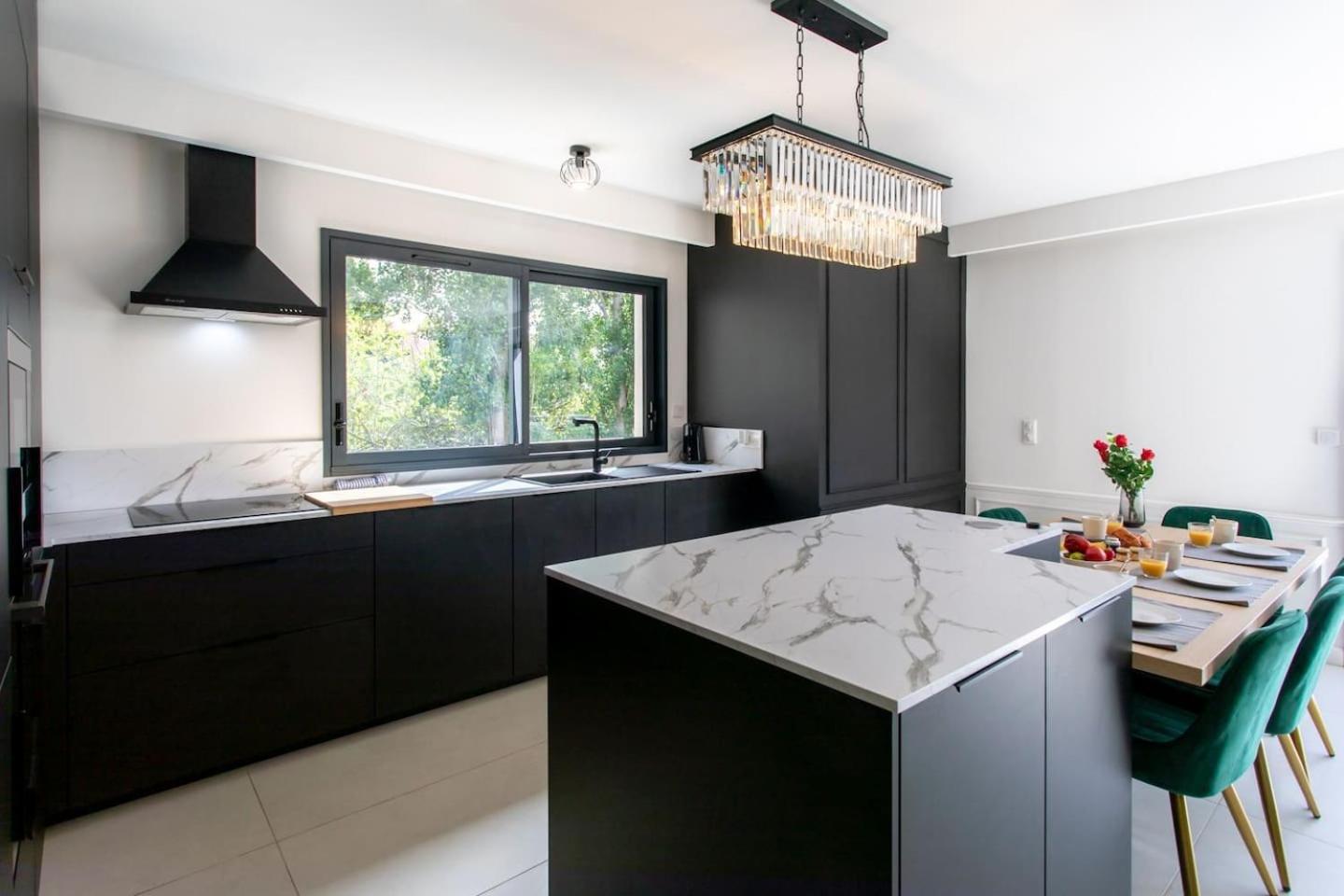 Villa Modern Super-cannes Heated Pool, Parking, Clim, 7 Min To Cannes *