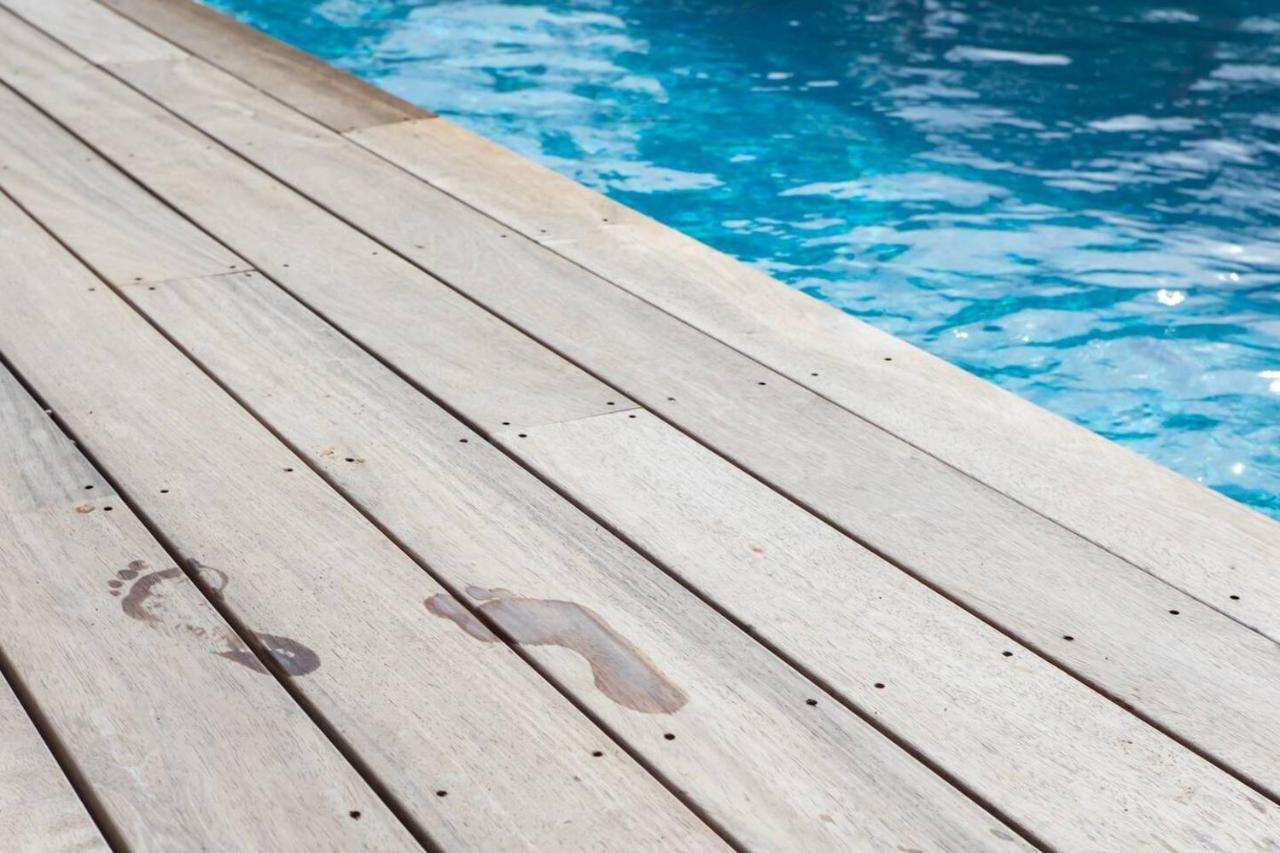 Modern Super-cannes Heated Pool, Parking, Clim, 7 Min To Cannes Villa