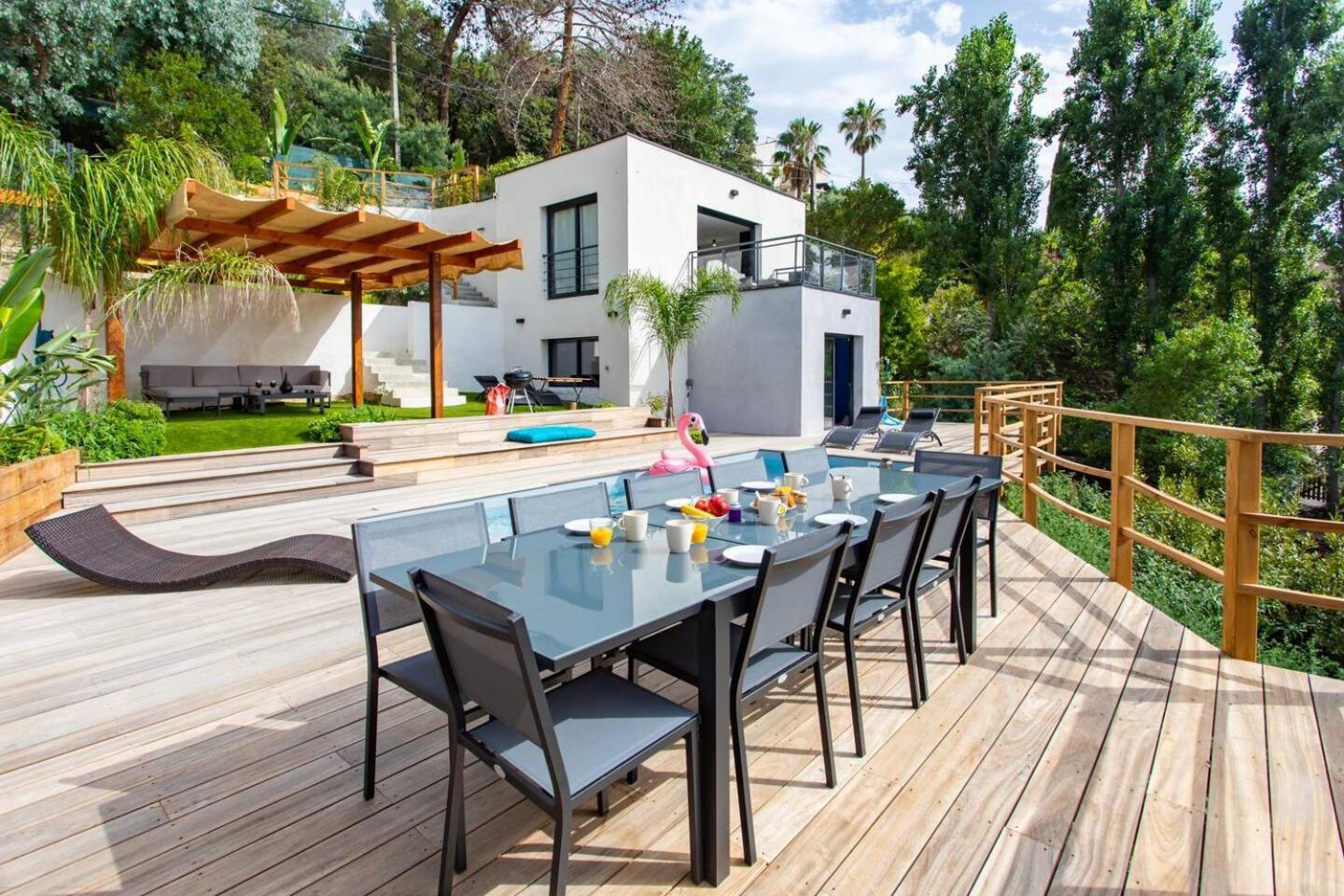 Modern Super-cannes Heated Pool, Parking, Clim, 7 Min To Cannes Villa